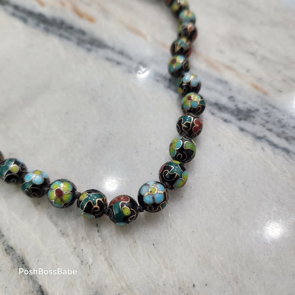 Vintage Black Cloisonné Bead Necklace with Floral Motif & Filigree Clasp - Picture 7 of 7